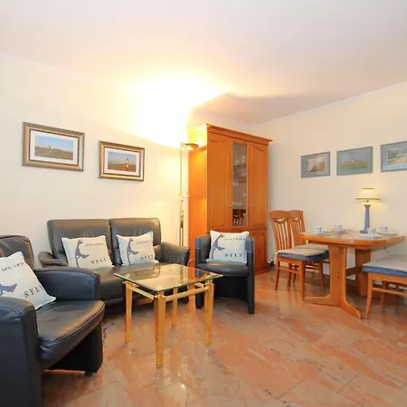 Hebben-exclusives-urlaubsdomizil-direkt-am-strand *