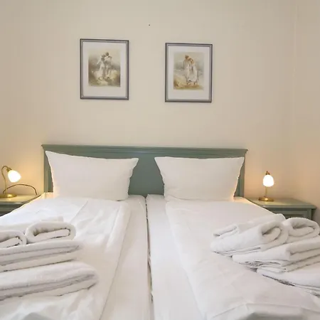 Hebben-exclusives-urlaubsdomizil-direkt-am-strand * Westerland