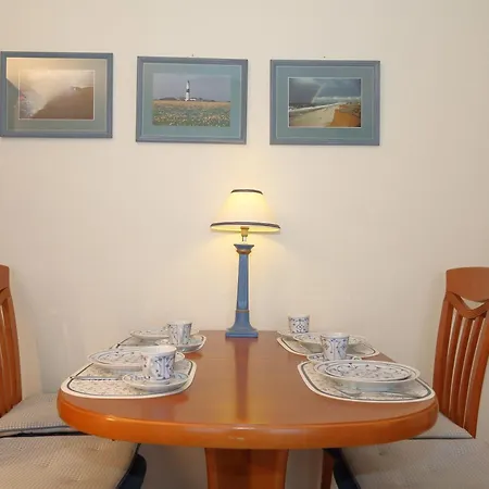 Daire Hebben-exclusives-urlaubsdomizil-direkt-am-strand