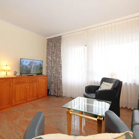 Daire Hebben-exclusives-urlaubsdomizil-direkt-am-strand